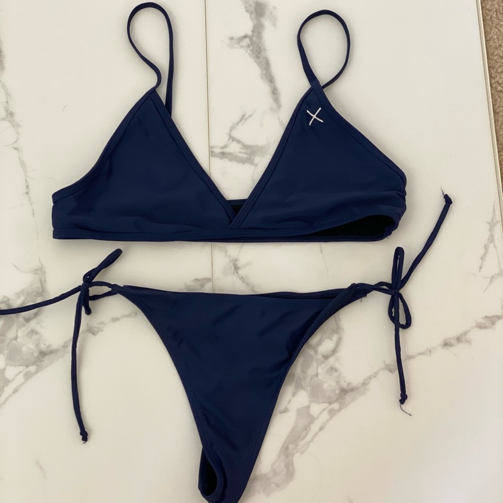 Boutine La Navy blue bikini set Large